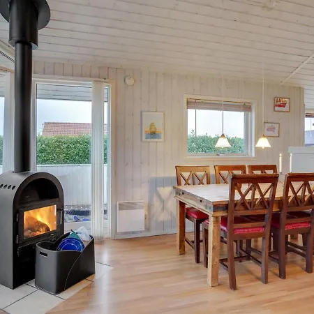 Dolores - 100m From The Sea In Se Jutland By Interhome Broager