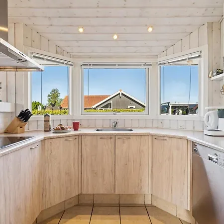 Holiday home Dolores - 100m From The Sea In Se Jutland By Interhome Broager