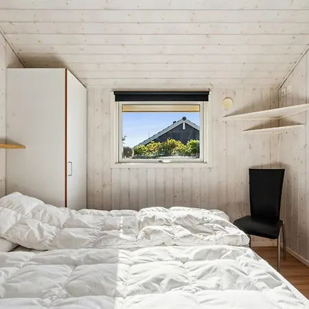 Holiday home Dolores - 100m From The Sea By Interhome *